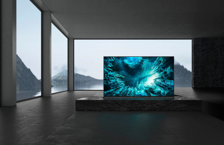 Sony apresenta nova TV 8K com som tridimensional e que se adapta ao ambiente