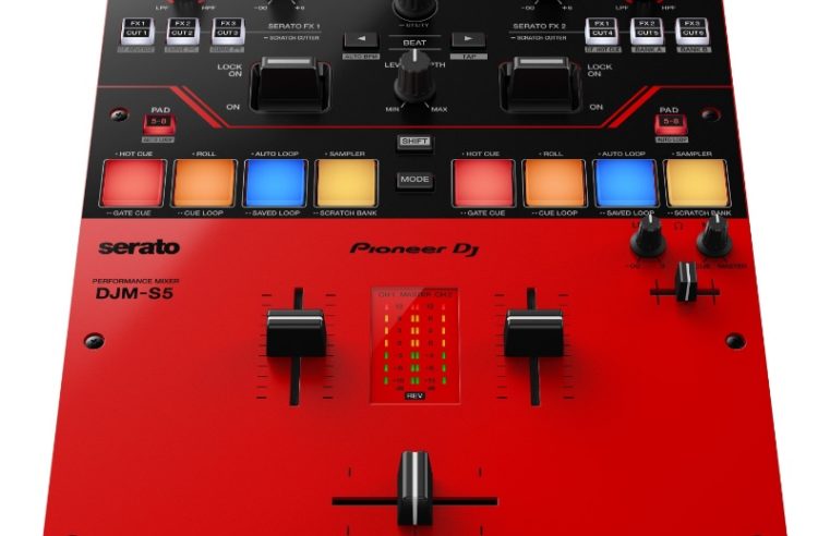 Conheça o Pioneer DJM-S5 Scratch-Style DJ Mixer de 2 canais para Serato DJ Pro