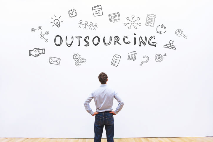 3 estágios de produto que startups e scale ups apostam em modelo de trabalho outsourcing