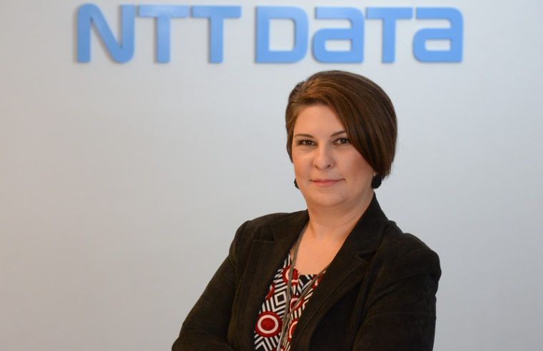 Diretora de Cibersegurança da NTT DATA Brasil ganha prêmio Women in Tech