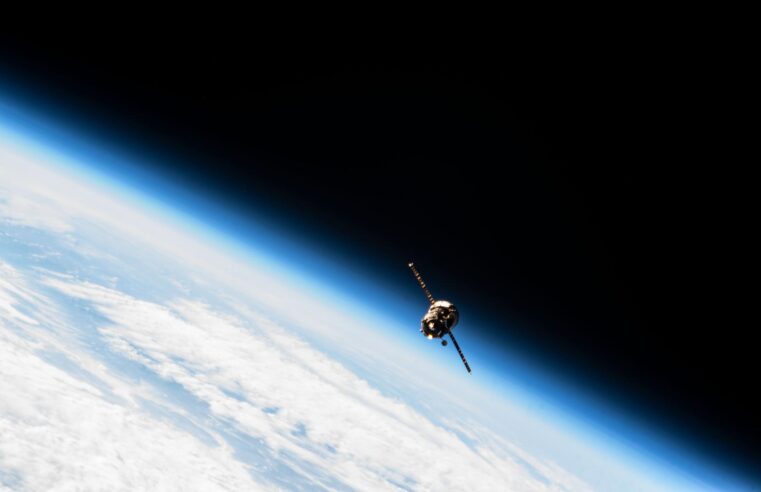 NASA transmitirá ao vivo o lançamento e a atracação da espaçonave de carga Roscosmos Progress 84 para a Estação Espacial Internacional