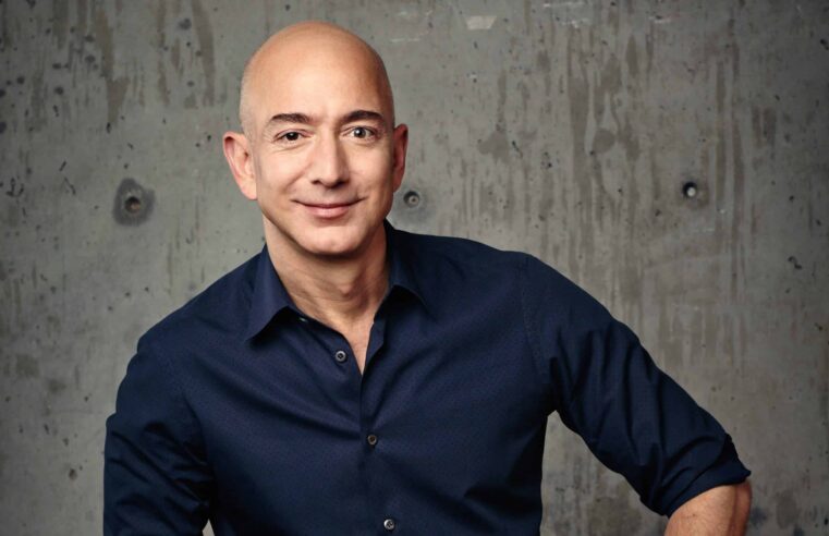 Bezos venderá até 50 Milhões de ações da Amazon até 31 de Janeiro do próximo ano, mostra arquivo