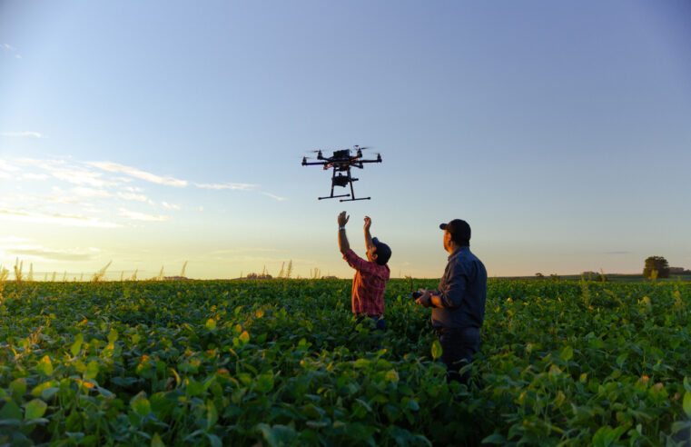 Mercado global de drones agrícolas deve atingir mais de R$ 23 bilhões até 2029, afirma pesquisa