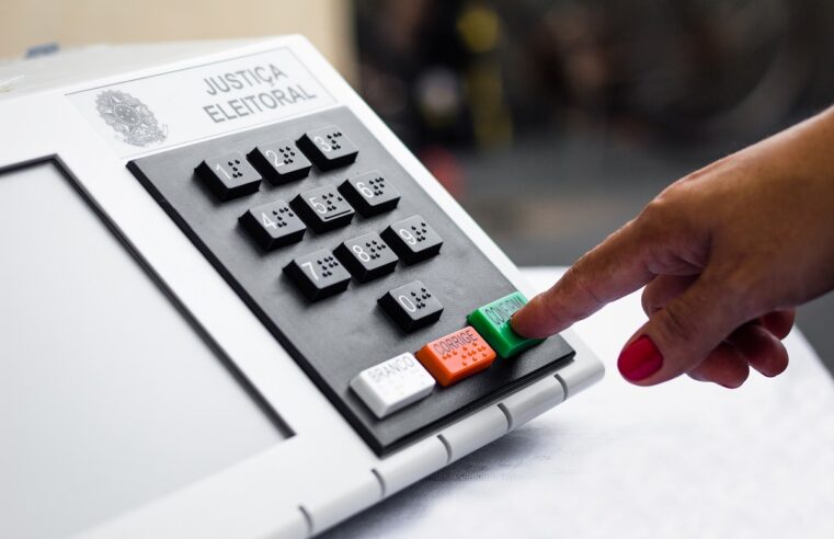 Voto Eletrônico x Voto Manual : uma abordagem sob a perspectiva da segurança digital