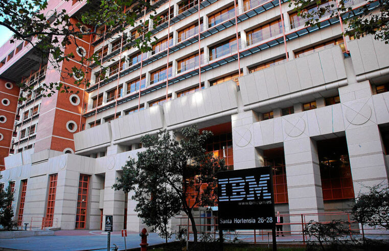 IBM e Minsait criam centro de excelência em IA generativa para acelerar a transformação digital em empresas