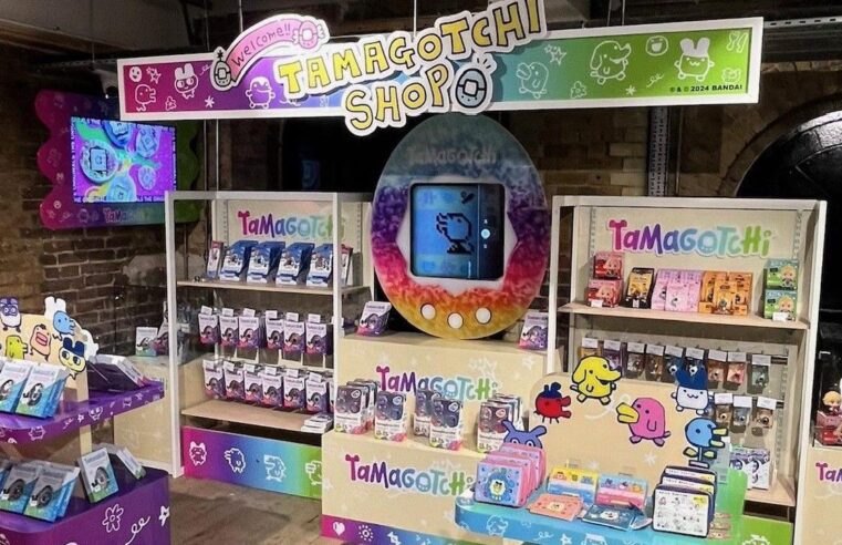 Volta do Tamagotchi? ‘Bichinho virtual’ ganha loja em Londres e vendas globais dobram