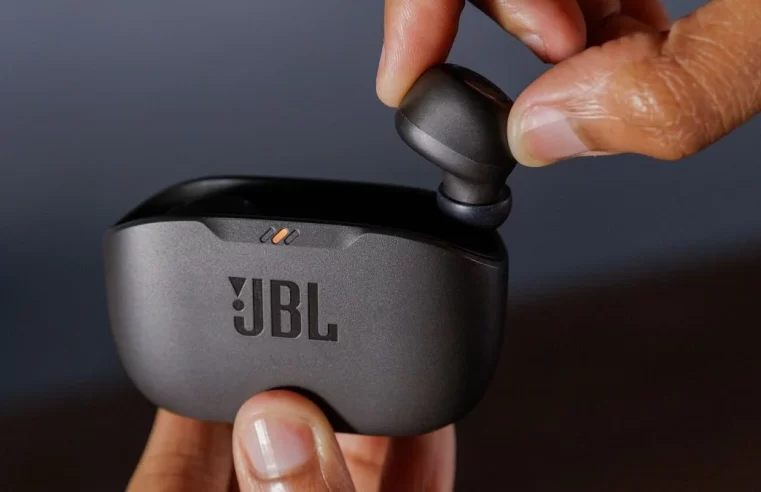 Fone JBL Wave Buds TWS: Promoção imperdível na Amazon; som de qualidade por apenas R$ 226,99!