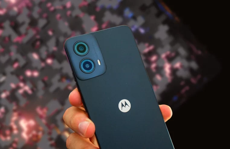 Moto G35 5G: celular com câmera de 50 MP e 256 GB tem preço reduzido para R$ 995