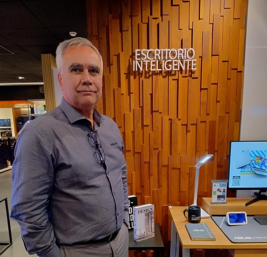 Manuel Castro, Diretor Comercial