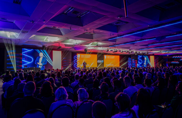 Evento paralelo ao Startup Summit, em Florianópolis, discute IA e inovação em empresas