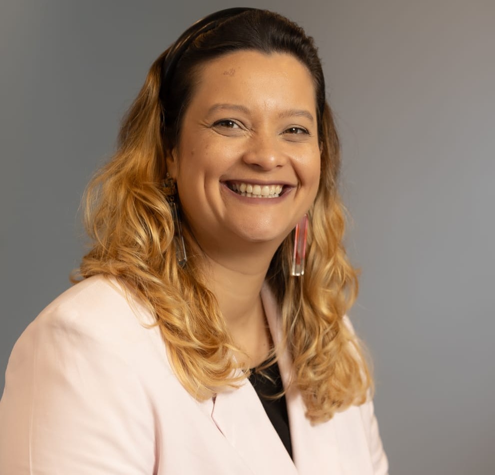  Hellen Fernandes, gerente de Linhas Financeiras da Zurich Seguros
