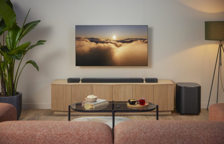 JBL BAR 1300X MK2 chega ao Brasil com som 3D real, Dolby Atmos e potência de 785W: a soundbar que transforma sua sala em um cinema