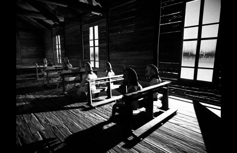 CONTROVÉRSIA E DECEPÇÃO: Horses, o jogo mais banido do ano, não cumpre a promessa de sua própria ideia