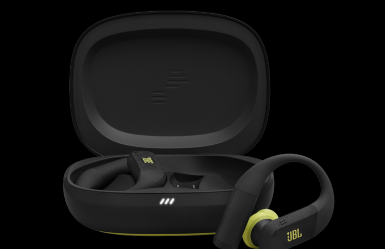 O FONE DEFINITIVO? JBL lança Endurance Peak 4 no Brasil com bateria ‘infinita’ e tecnologia que blinda sua audição!