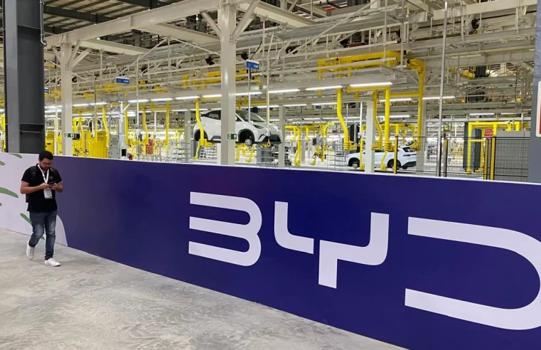 Gigante chinesa BYD anuncia “Megafábrica” em São Paulo e promete mudar o mapa industrial do Brasil com 800 novos empregos