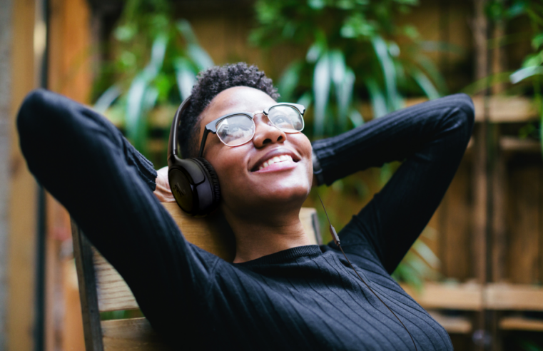 JBL Tune 530C: Novo fone USB-C traz áudio Hi-Res e som Pure Bass; confira o preço