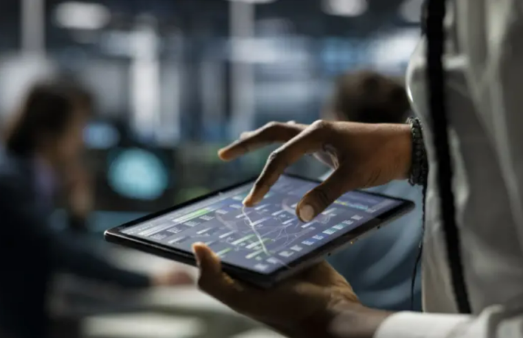 O que fazer com décadas de dados? O desafio oculto das migrações