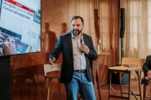 Mario Gama é diretor de cibersegurança para América Latina e Caribe na SoftwareOne, provedora global e líder em soluções de ponta-a-ponta para softwares e tecnologia de nuvem.