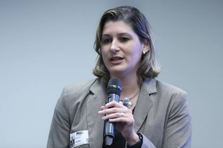 Mariana de Assis Espécie como nova secretária de Transição Energética e Planejamento do Ministério de Minas e Energia (MME)