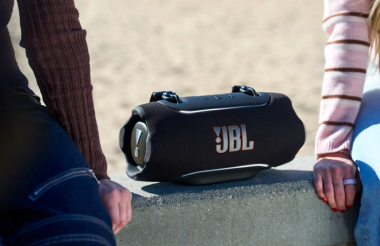 JBL lança Xtreme 5 no Brasil com bateria gigante de até 28 horas e IA que turbina o som