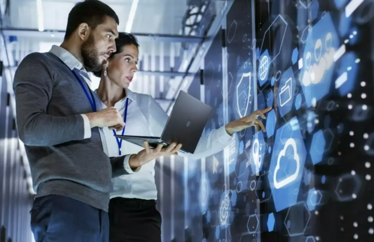 Mais de 18 mil vagas em cursos gratuitos de tecnologia estão abertas; veja como se inscrever