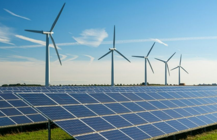 Energia renovável dispara no mundo e bate recorde histórico; solar e eólica impulsionam transição global