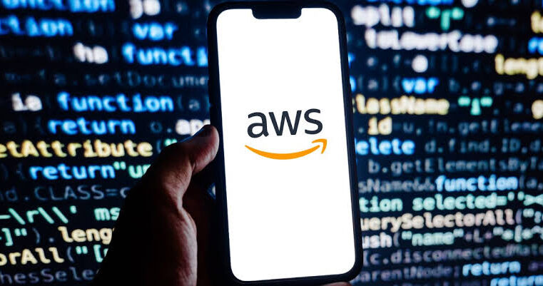 Qlik amplia disponibilidade do MCP nos marketplaces da AWS e da Databricks e leva contexto de negócio confiável para agentes de IA