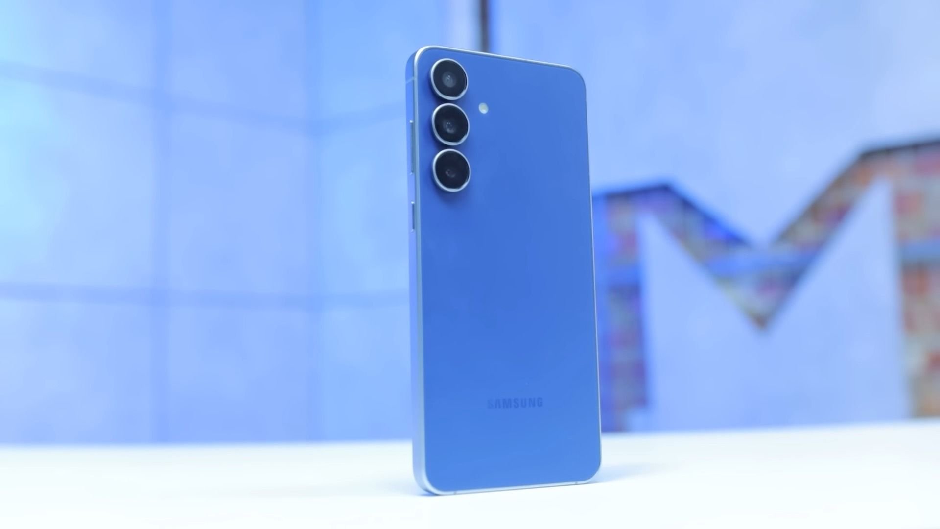 Galaxy S26 FE usa inteligência artificial para transformar fotos e vídeos em conteúdos profissionais
